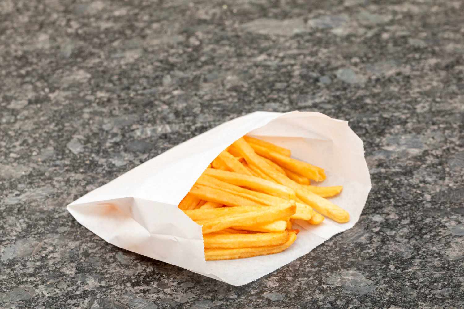 Bag Paper French Fries 5 x 1.5 x 4.5 - 1 x 2000 count - Mcnairn Packagi - Packaging and Accessories - Restaurant Supplies and Equipment - Canadian Distribution - Image 10