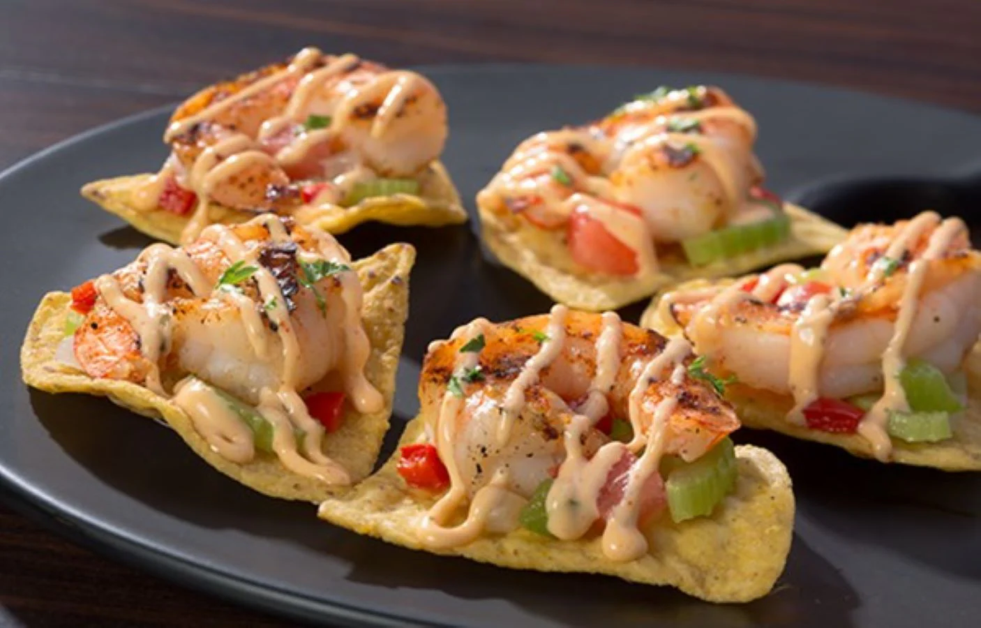 Chip Tortilla White Corn Triangle - 6 x 2 lbs - Mission Foods - Restaurant and Foodservice Ingredients - Canadian Distribution - Ships Free Within Canada on Orders Above CAD $199 - Image 4