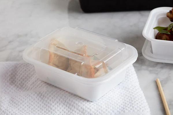 Container Plastic Rectangle White with Lid - 150 x 12 oz - Versatainer - Packaging and Accessories - Restaurant Supplies and Equipment - Canadian Distribution - Image 12