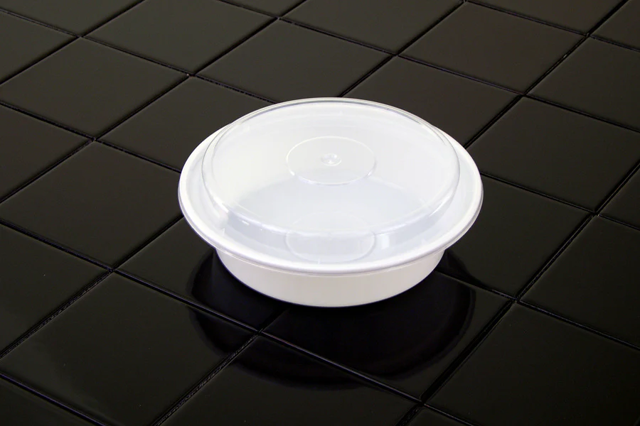 Container Plastic Round White with Lid - 150 x 24 oz - Versatainer - Packaging and Accessories - Restaurant Supplies and Equipment - Canadian Distribution - Image 11