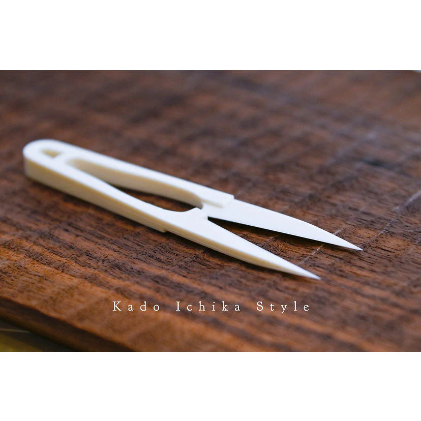 KADO ICHIKA Plastic Wagashi Scissors 樹脂製製菓鋏 - Canadian Distribution - Ships Free Within Canada on Orders Above CAD $199 - Image 4