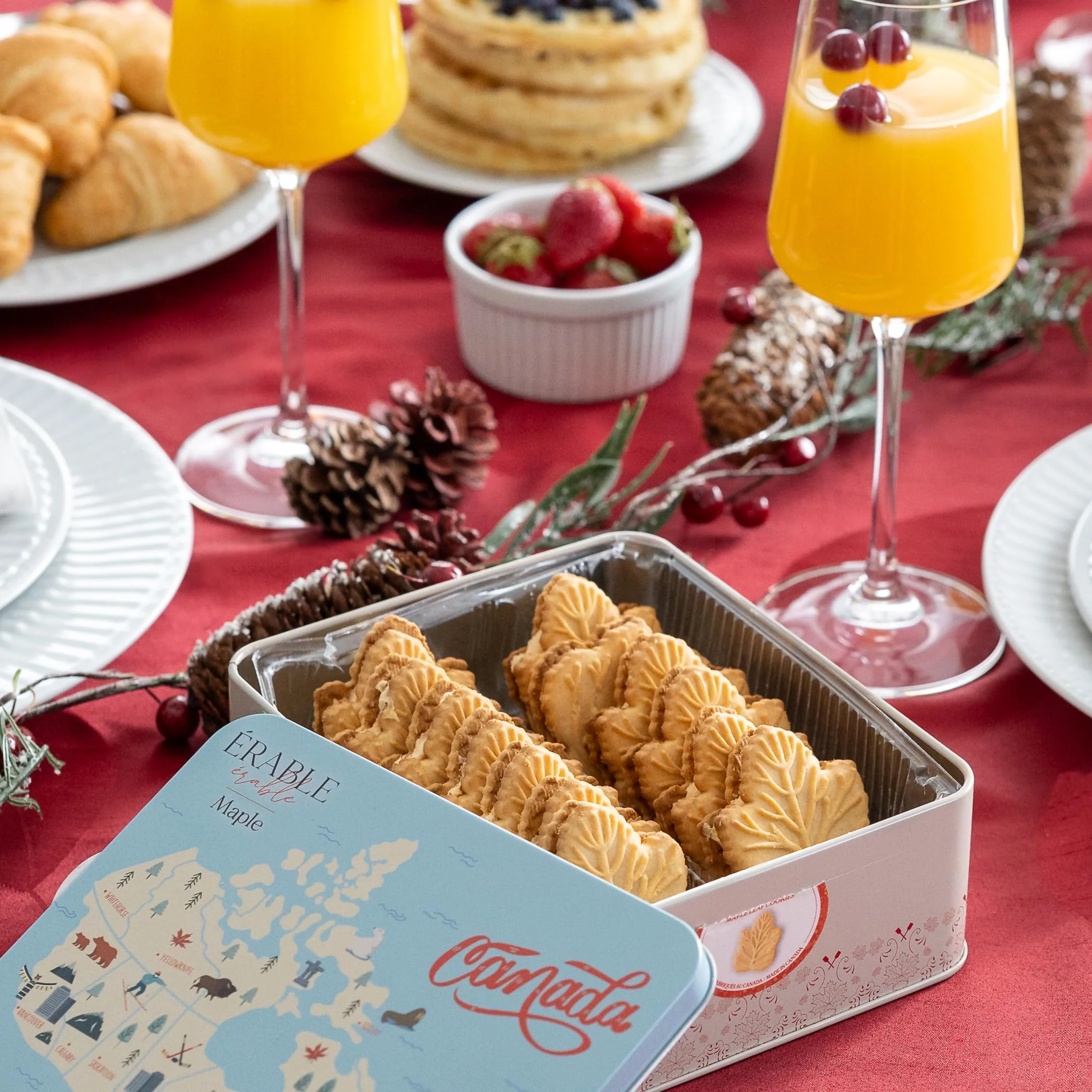 Little Quebec Sugar Shack – Maple Cookies – Traditional – 24 Count – Collectible Tin - Canadian Distribution - Ships Free Within Canada on Orders Above CAD $199 - Image 2