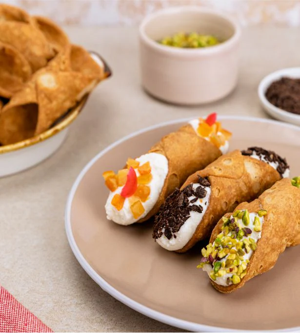 Pennisi - Sicilian Cannoli - Medium Bulk - 3 kg - Canadian Distribution - Ships Free Within Canada on Orders Above CAD $199