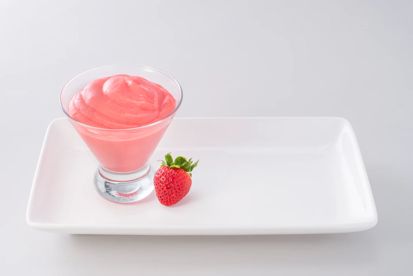 Pudding Strawberry Powder Instant - 2 x 1 kg - Shirriff - Baking Mixes and Ingredients - Canadian Distribution - Ships Free Within Canada on Orders Above CAD $199 - Image 2