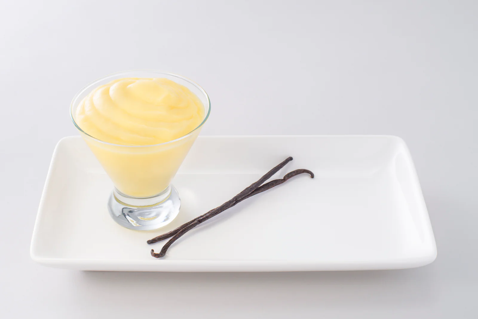 Pudding Vanilla Powder Instant - 2 x 1 kg - Shirriff - Baking Mixes and Ingredients - Canadian Distribution - Ships Free Within Canada on Orders Above CAD $199 - Image 2