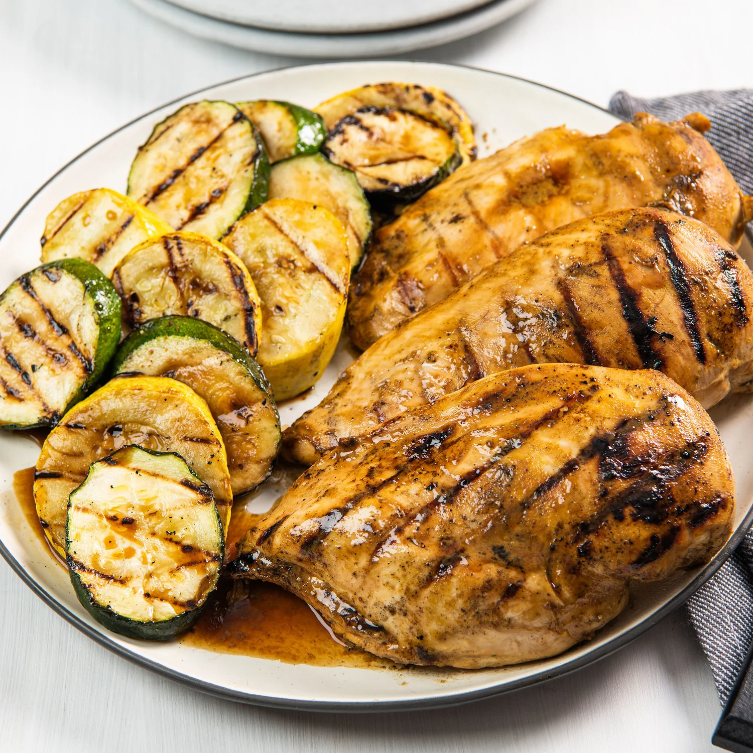 Sauce Worcestershire - 2 x 3.78 L - Frenchs - Restaurant and Foodservice Ingredients - Canadian Distribution - Ships Free Within Canada on Orders Above CAD $199 - Image 3