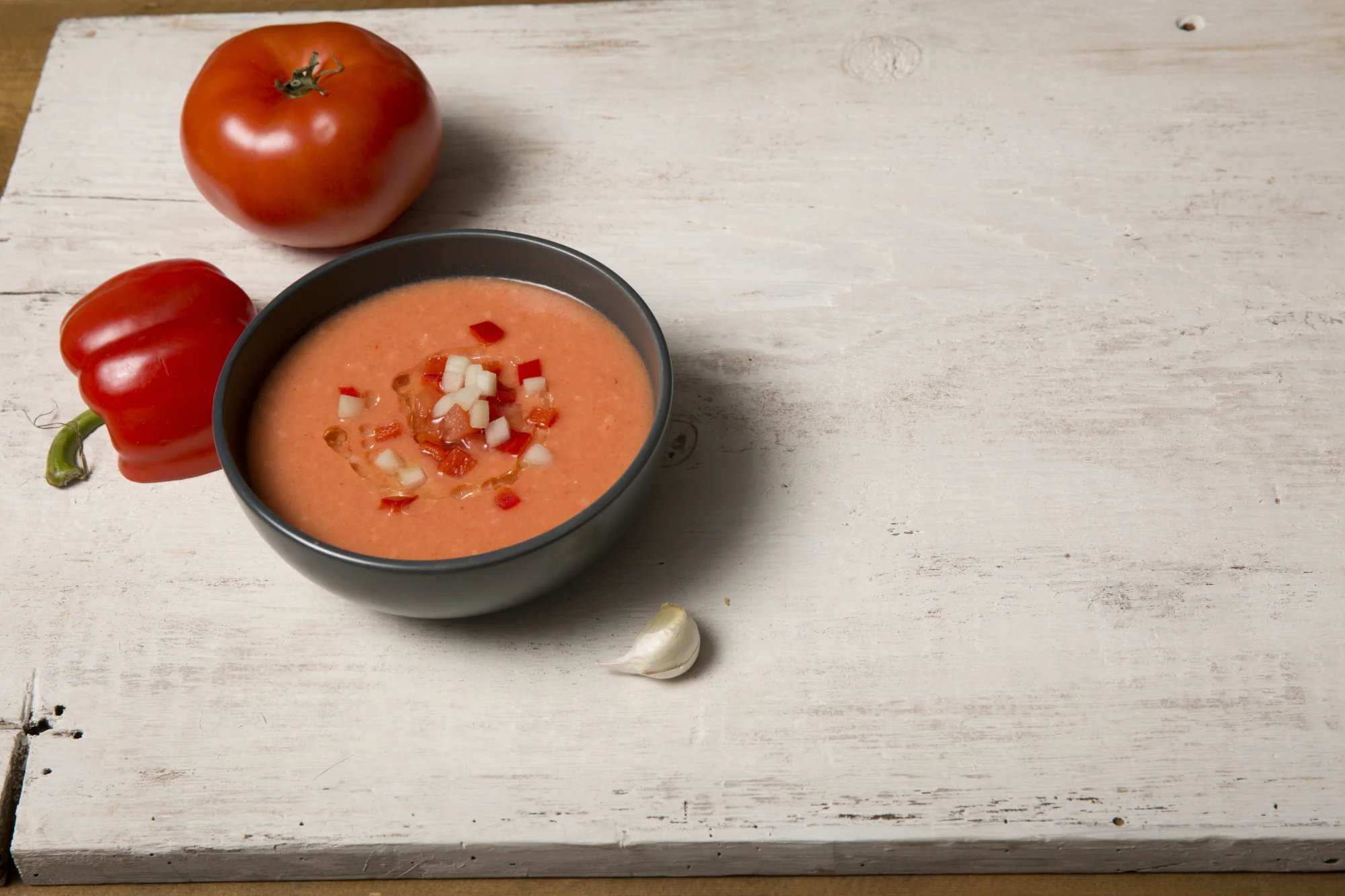 Soup Creamy Tomato & Red Pepper Gluten-Free - 4 x 486 g - Knorr Swiss - Restaurant and Foodservice Ingredients - Canadian Distribution - Ships Free Within Canada on Orders Above CAD $199 - Image 3