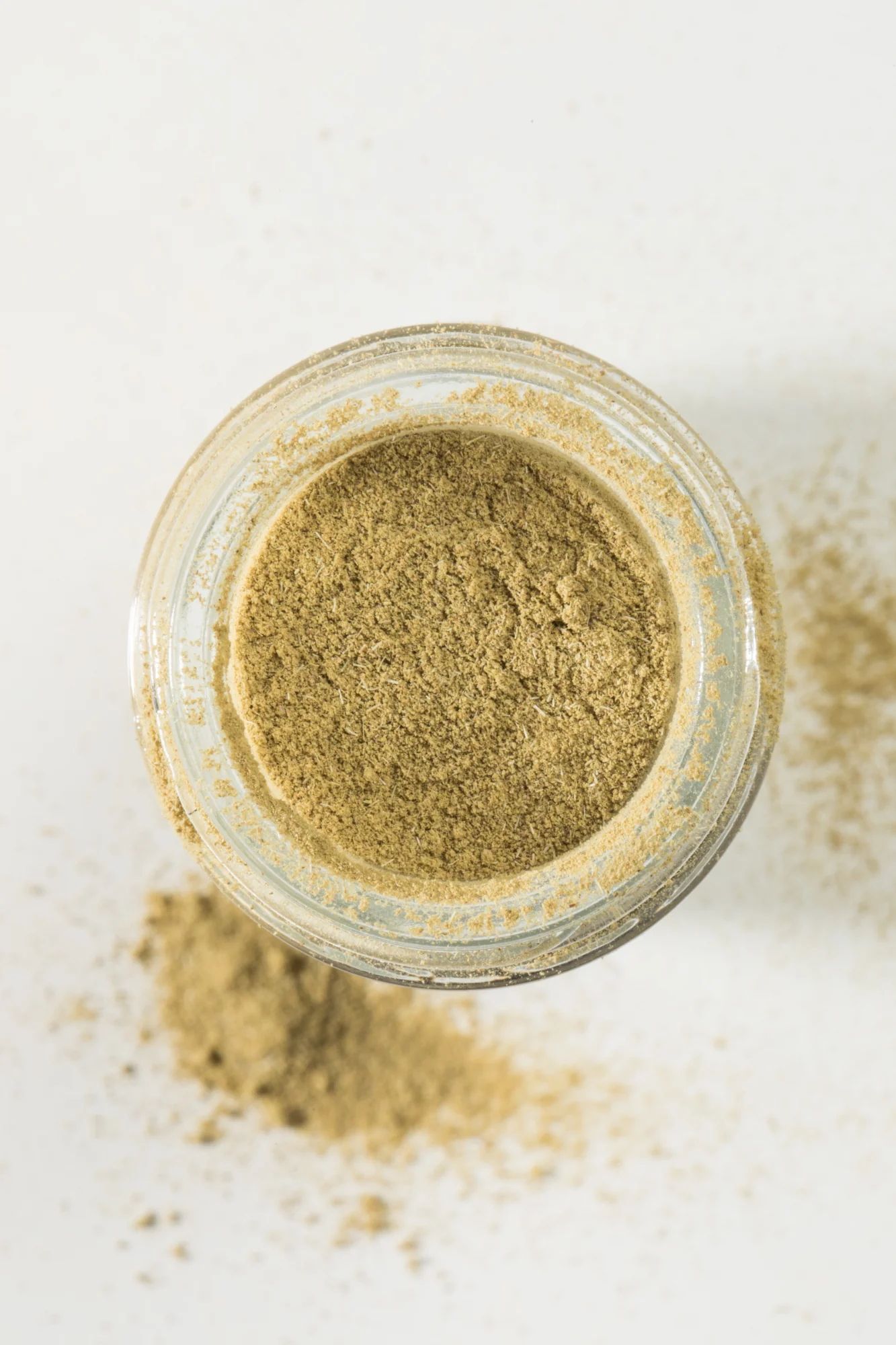 Spice Thyme Ground - 12 x 375 g (Case = 1 x 375 g) - Clubhouse - Restaurant and Foodservice Ingredients - Canadian Distribution - Ships Free Within Canada on Orders Above CAD $199 - Image 4