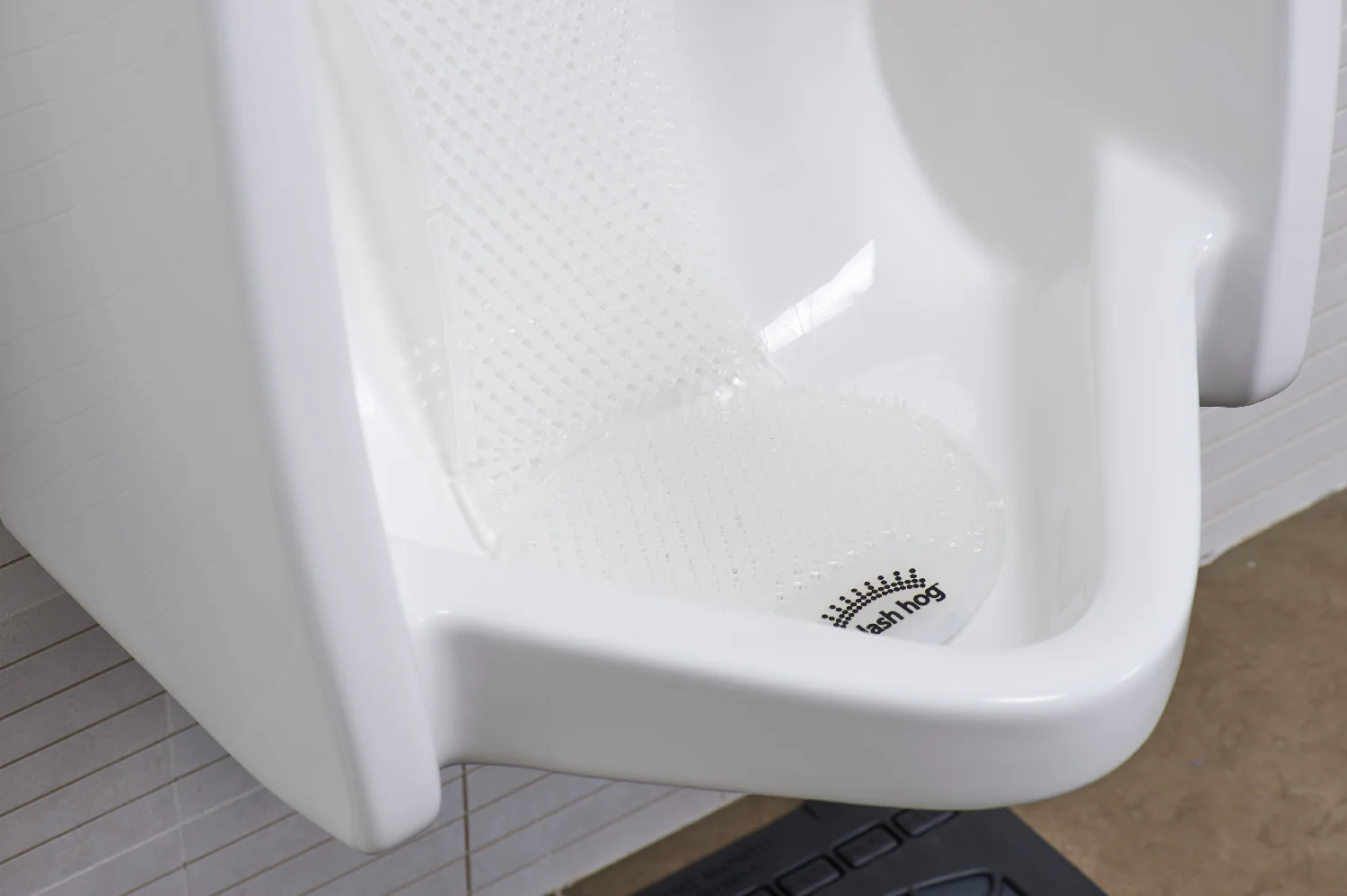 Urinal Screen Aim Mango - 1 x 10 packs - Ecolab - Packaging and Accessories - Restaurant Supplies and Equipment - Canadian Distribution - Image 5