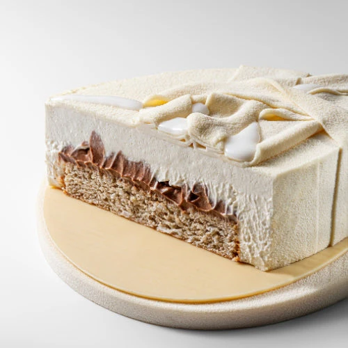 VALRHONA Amatika Blanche 35% Vegan White Chocolate Couverture 3kg - Canadian Distribution - Ships Free Within Canada on Orders Above CAD $199 - Image 3