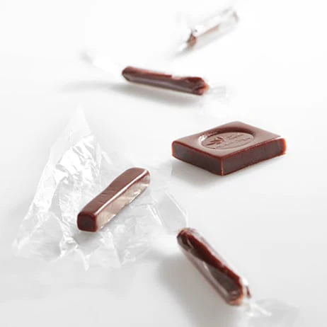 VALRHONA Manjari 64% – Dark Chocolate Couverture - 3kg - Canadian Distribution - Ships Free Within Canada on Orders Above CAD $199 - Image 4