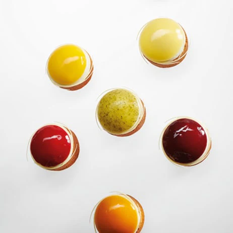 VALRHONA Waina 35% Organic White Chocolate Couverture 3kg - Canadian Distribution - Ships Free Within Canada on Orders Above CAD $199 - Image 3
