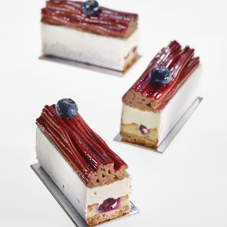 VALRHONA Waina 35% Organic White Chocolate Couverture 3kg - Canadian Distribution - Ships Free Within Canada on Orders Above CAD $199 - Image 4