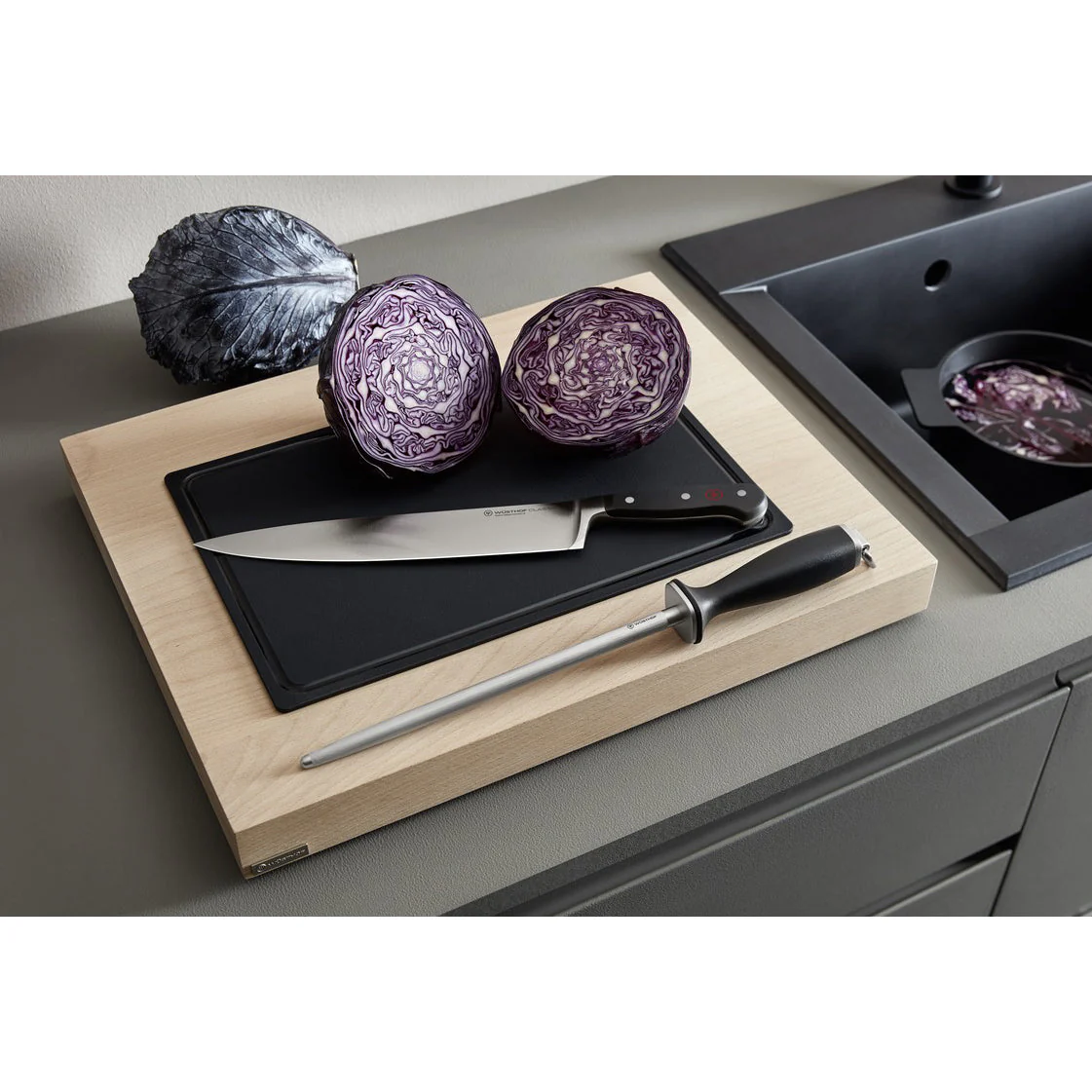WUSTHOF Flexible TPU Cutting Board – Black, 15 x 9.8 in (38 x 25 cm) - Canadian Distribution - Image 3