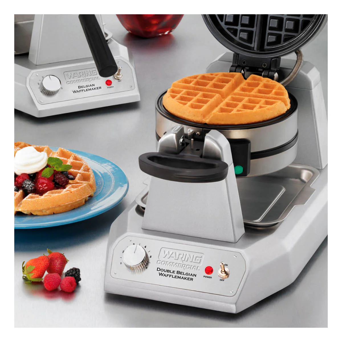 WW200 Double Heavy-Duty Belgian Waffle Maker by Waring Commercial - Image 2